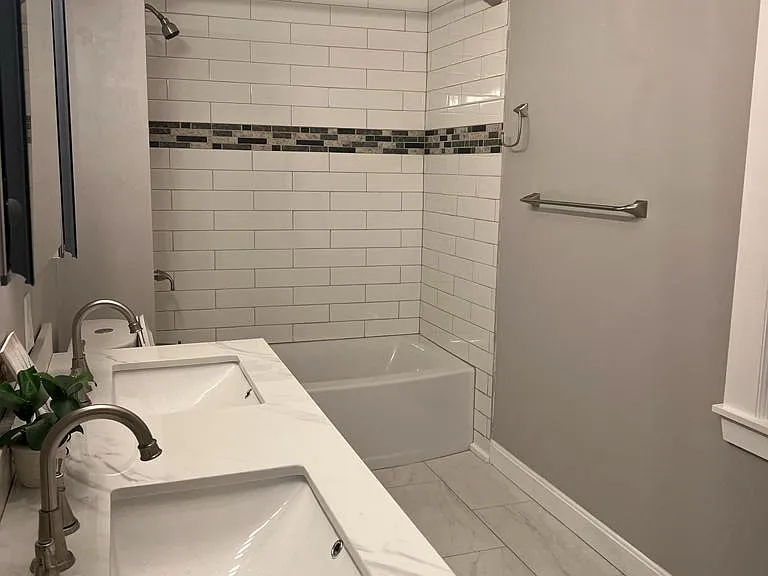 21 Gage St — Photo 2