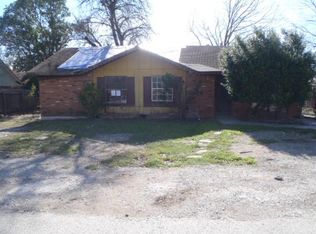 652 Fir Ln, Lockhart, TX 78644