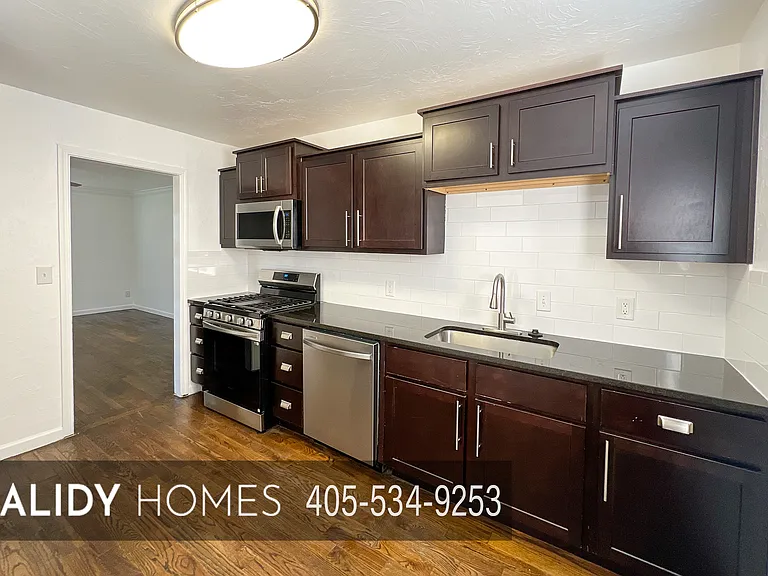 1338 South Dr — Photo 6