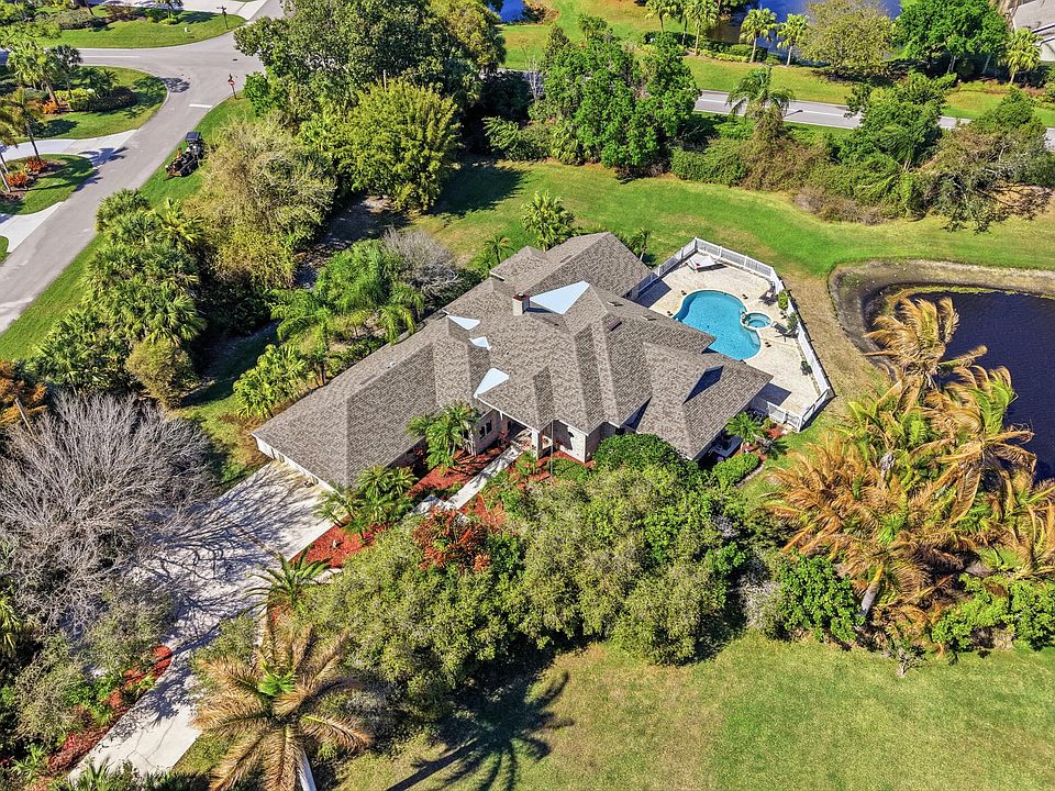1st image of 2400 NW Lakeridge Drive