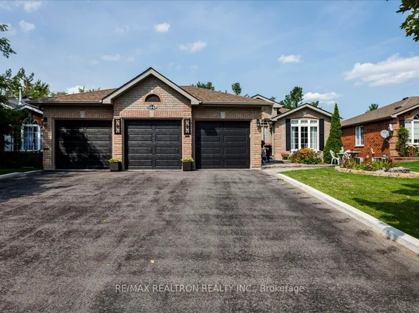 44 Columbia Rd, Barrie, ON L4N 8C6