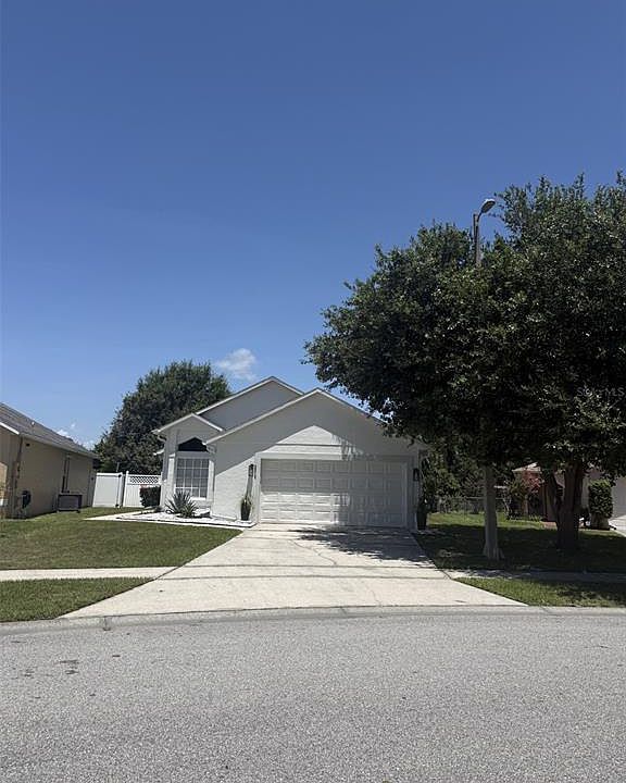 1st image of 2916 Canoe Cir