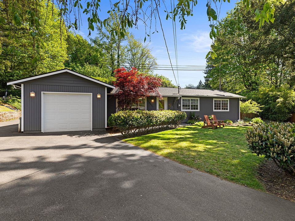 1st image of 10521 NE 132nd Pl