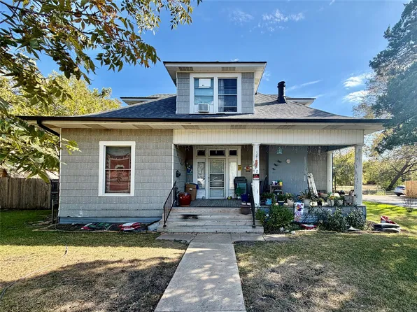1002 E Texas Ave, Mart, TX 76664