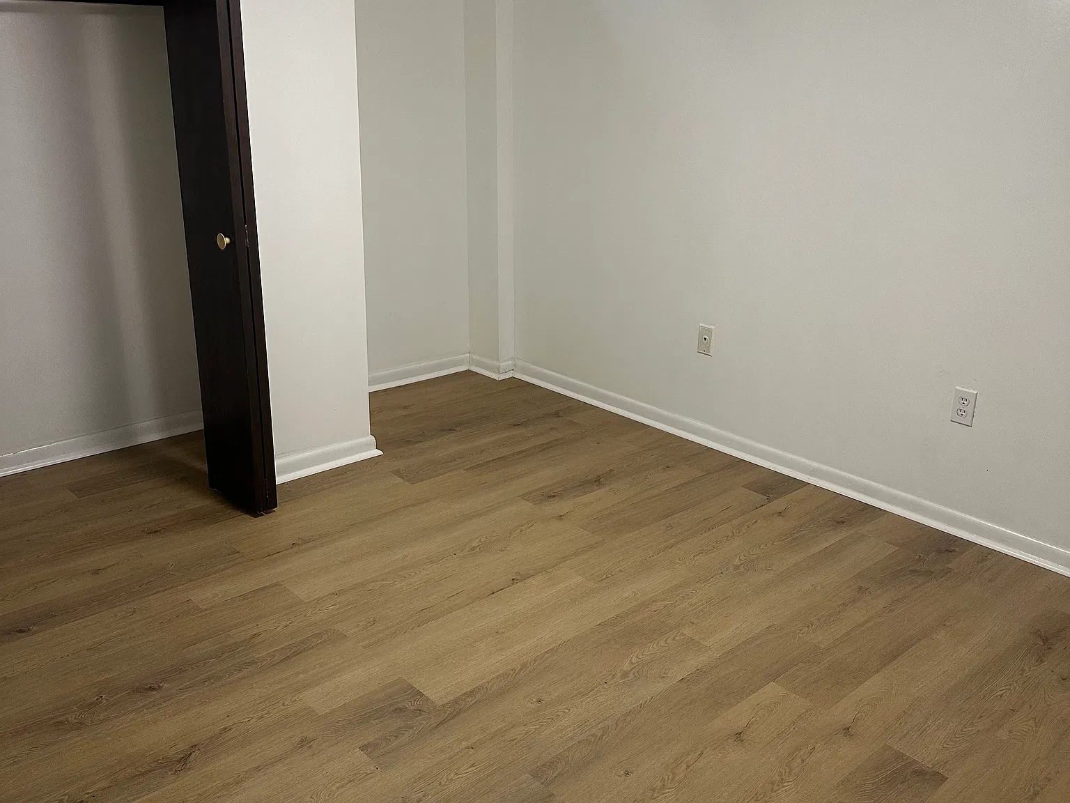 2 bed, 700 sqft, $1,200 — Photo 4