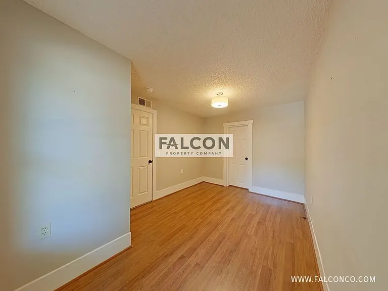 3006 W Pikes Peak Ave — Photo 6