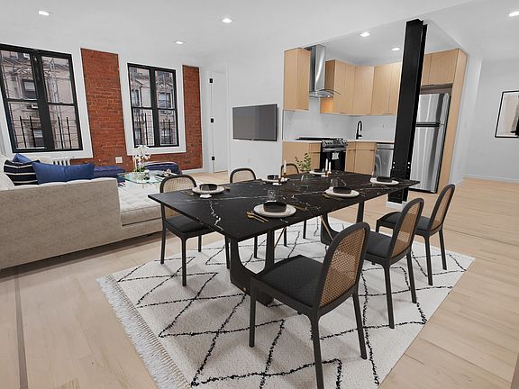 2nd image of 309 W 99th St APT 8B