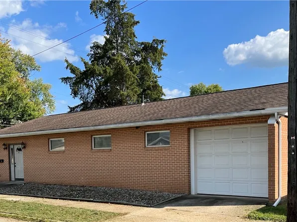108 5th St NE, Strasburg, OH 44680