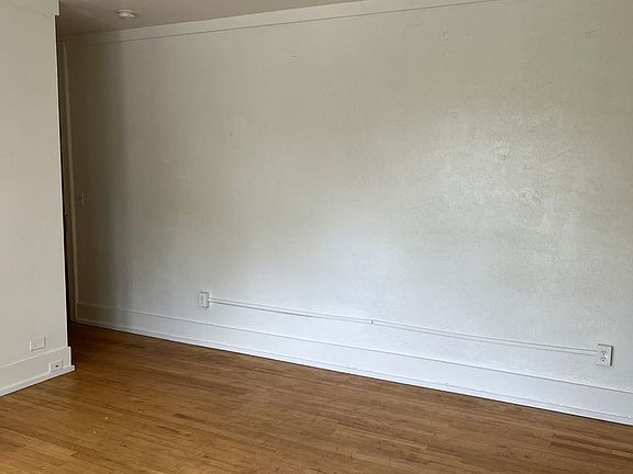 2nd image of 116 3rd Ave N APT 306