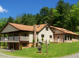 211 Willow Ln, Laceyville, PA 18623