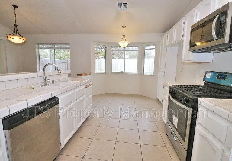 3549 Pine Hollow Way — Photo 16