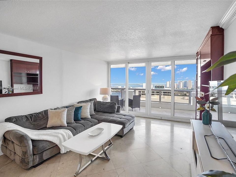 1st image of 1717 N Bayshore Dr #C-4044