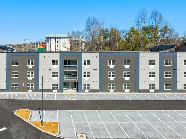 227 Sharon Dr #214, Pigeon Forge, TN 37863