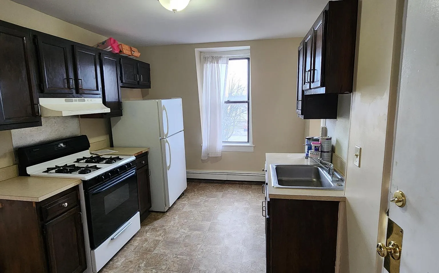 2 bed, 1100 sqft, $1,850 — Photo 2