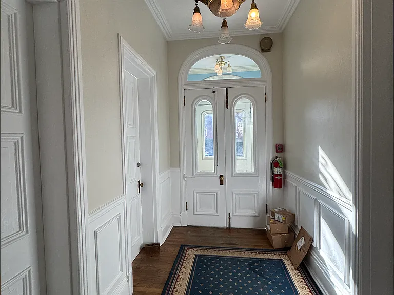 1211 Delaware Ave #203 — Photo 7