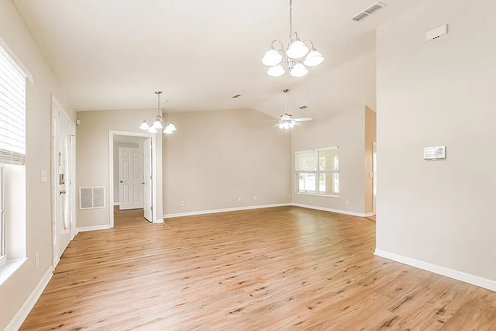 3 bed, 2.0 bath, 1891 sqft, $1,890 — Photo 4