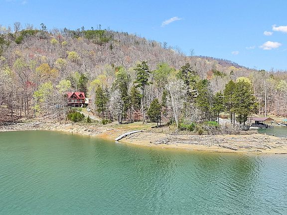 2nd image of 514 Bluff View Rd