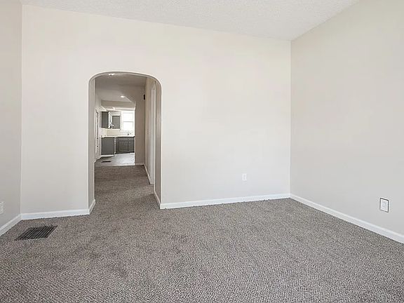 4th image of 1231 W 19th St #1