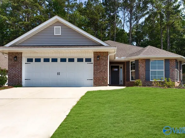 6108 Feather Way SE, Owens Cross Roads, AL 35763