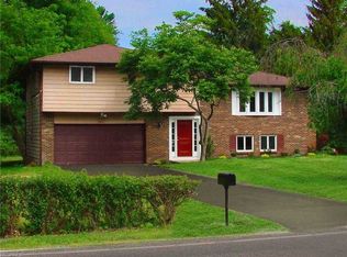 5817 Hopkins Rd, Mentor, OH 44060