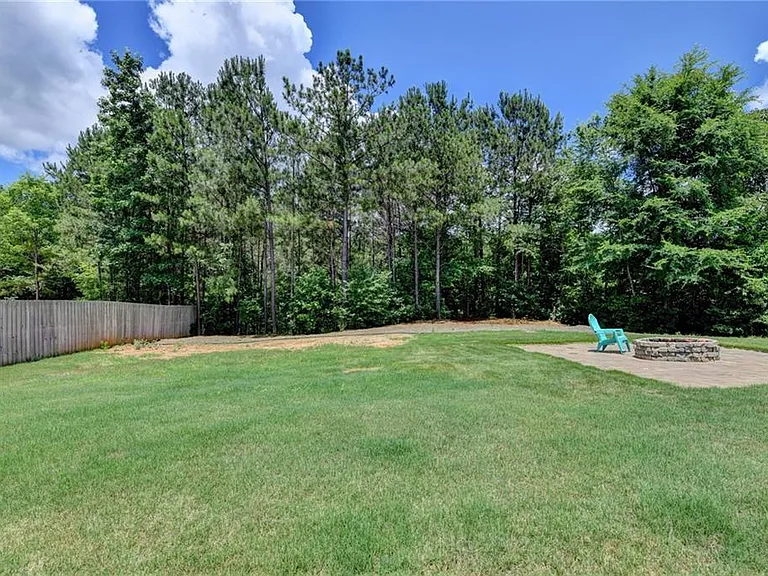 235 Bella Dr — Photo 81