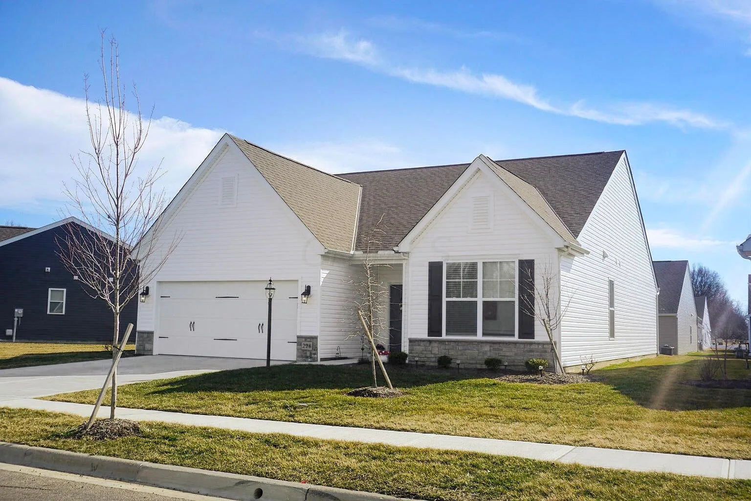 228 Woodland Sky Dr photo 1