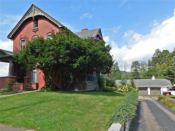 3rd image of 85 W Main St