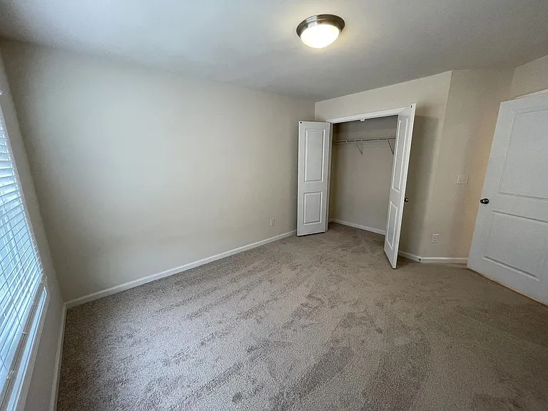 8099 Sheffield Dr — Photo 6