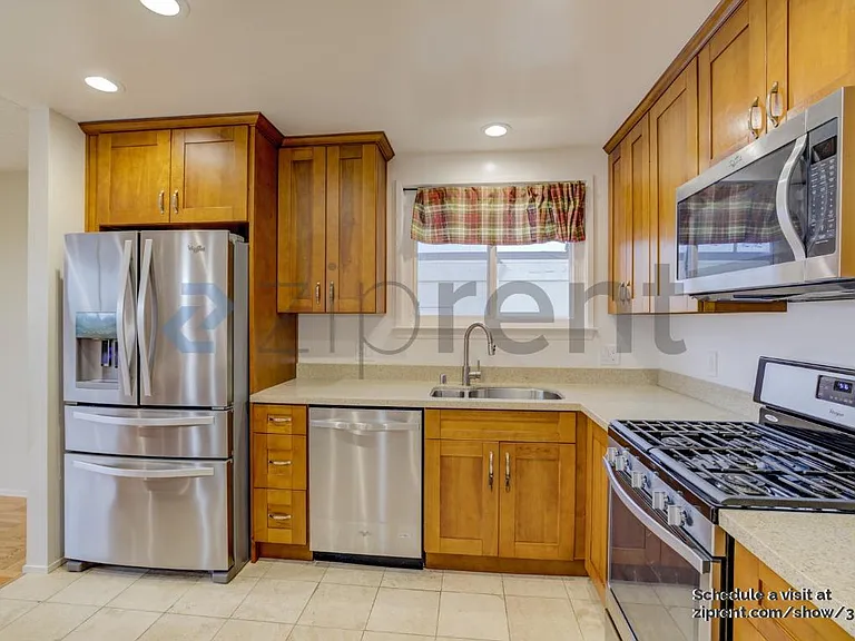 160 Belhaven Ave — Photo 5