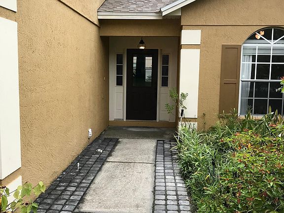 3rd image of 742 Citrus Cove Dr