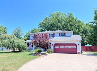 3683 Columbia Rd, North Olmsted, OH 44070