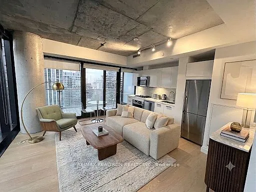 224 King St W #2901 — Photo 5