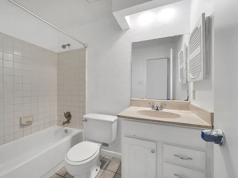 14830 Keelby Dr — Photo 11