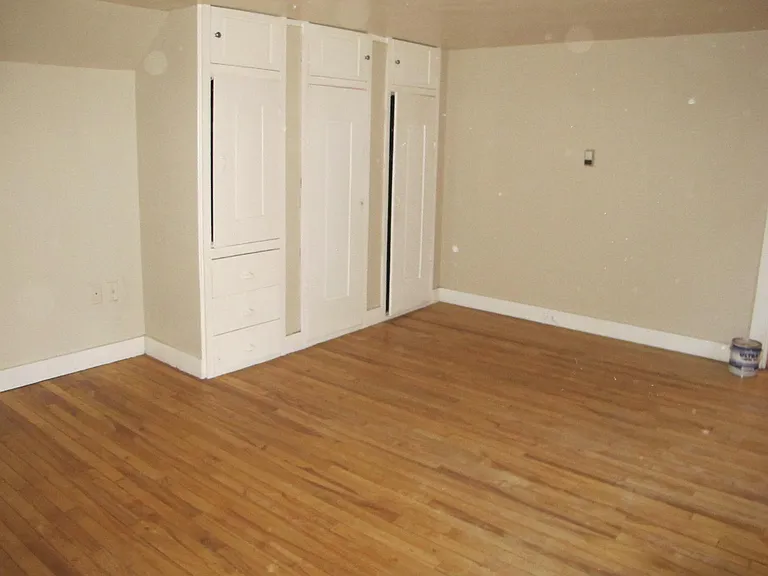 Lotta closets!