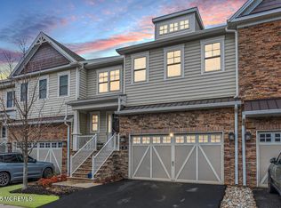22 Lawley Dr, Lincroft, NJ 07738