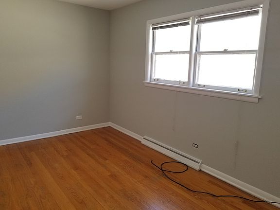 4th image of 5819 W Peterson Ave