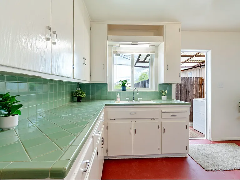 1345 E Grant Rd #1 — Photo 8