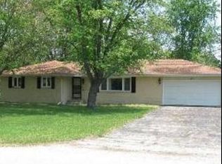 275 S Cook St, Braidwood, IL 60408