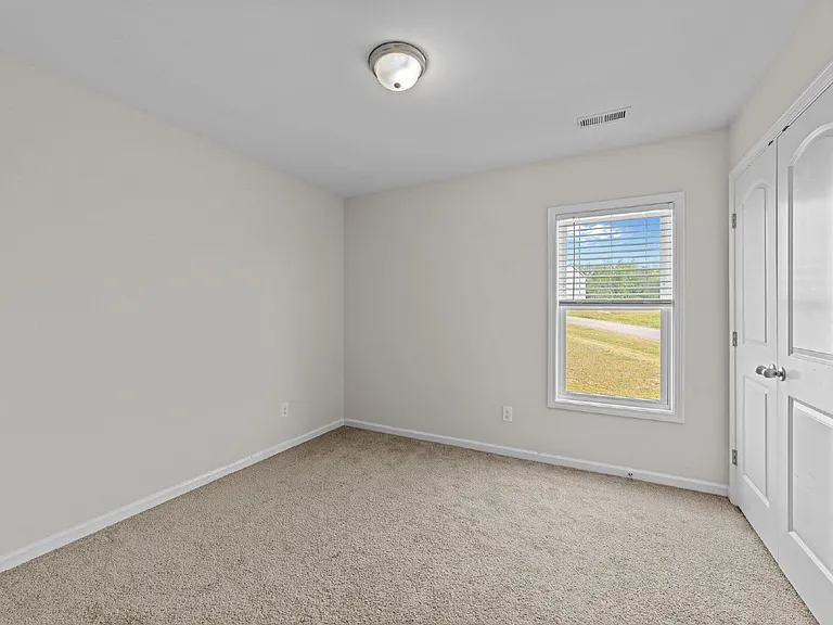 220 Brisbane Dr — Photo 23