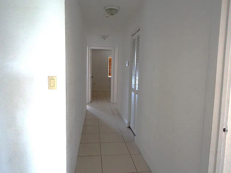 18011 SW 139th Ct — Photo 12