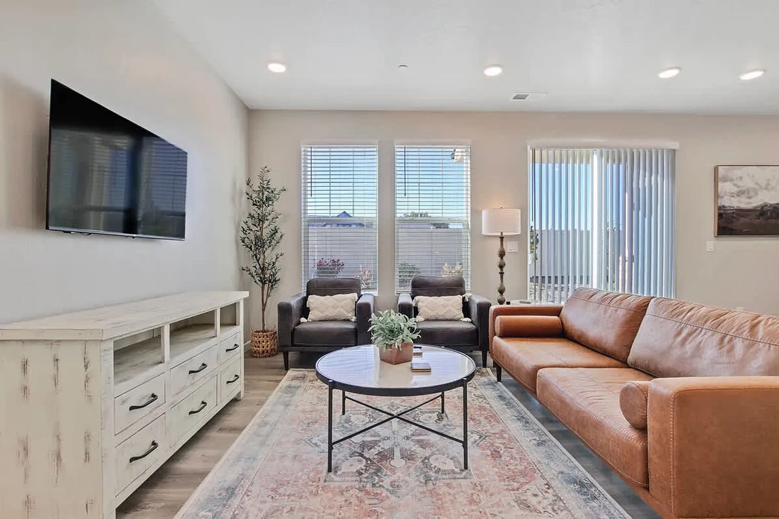 2 bed, 2.0 bath, 365 sqft, $4,135 — Photo 4