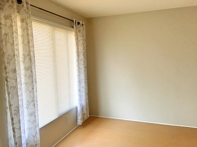 1445 Coronado Ave #6 — Photo 11