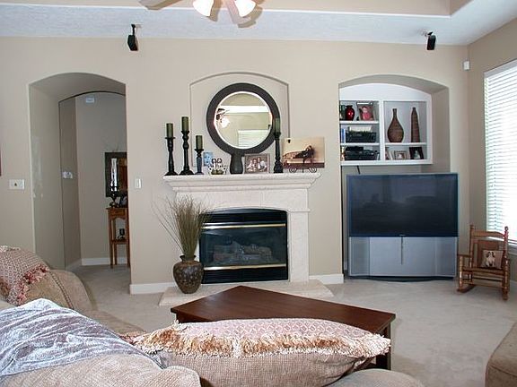 5th image of 6606 Calico Woods Ln