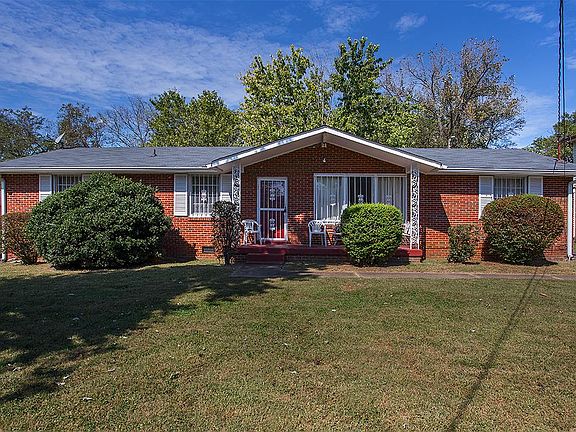 2nd image of 742 Rowan Dr
