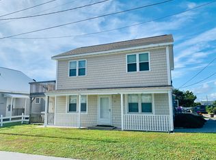 300 S Raleigh Ave, Atlantic Beach, NC 28512