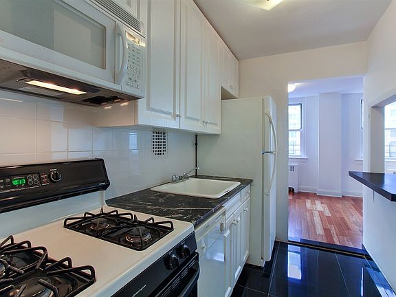 2nd image of 240 E 35th St APT 11H