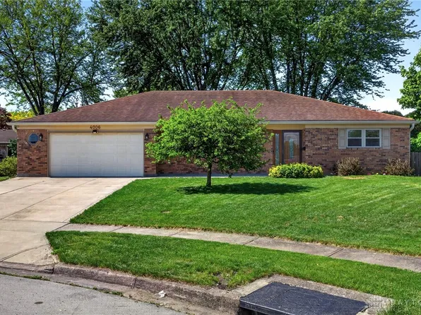 4006 Loop Dr, Englewood, OH 45322