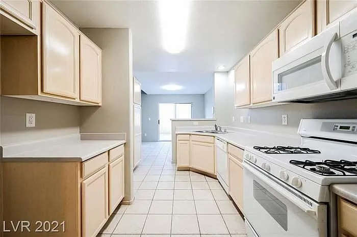 508 Escoto Pl — Photo 7