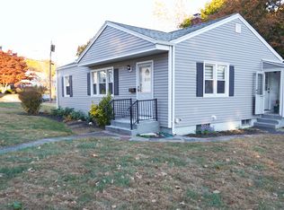 125 Twin Brook Rd, Hamden, CT 06514