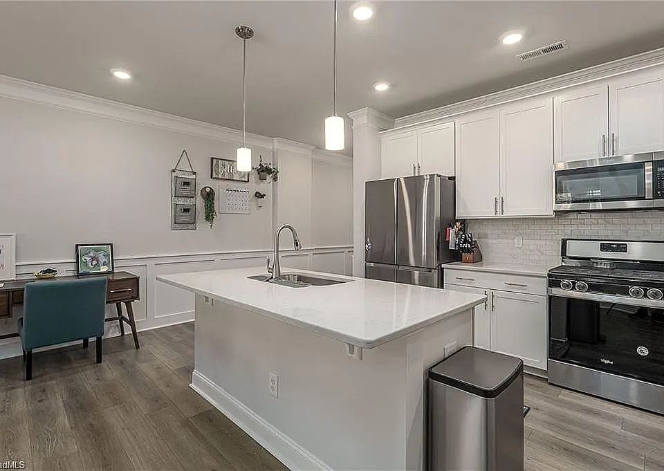 1st image of 209 Stamm Dr